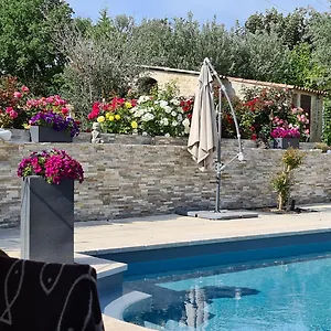 Appartement Dans Privee Avec Piscine, Jardin, Parking Clos, Wifi, Climatisation, Meyreuil